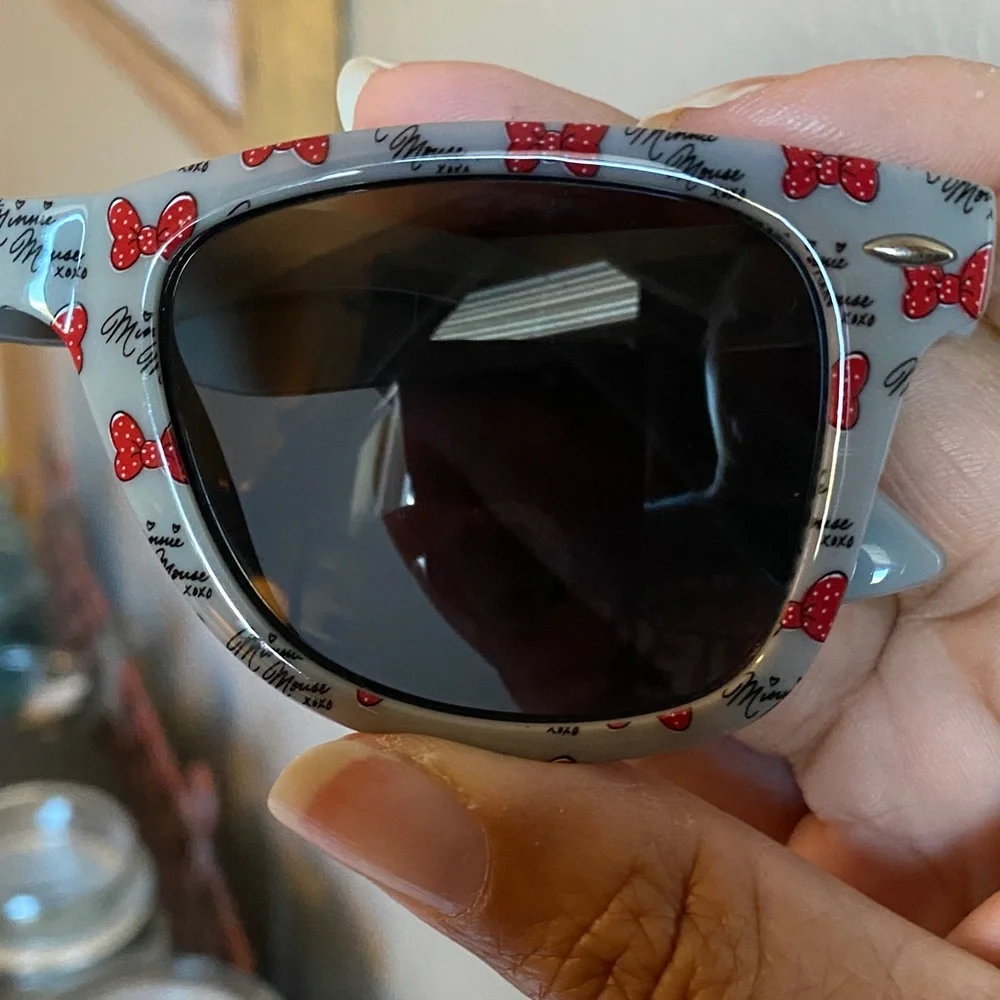 Disney Minnie Red,White & grey sunglasses